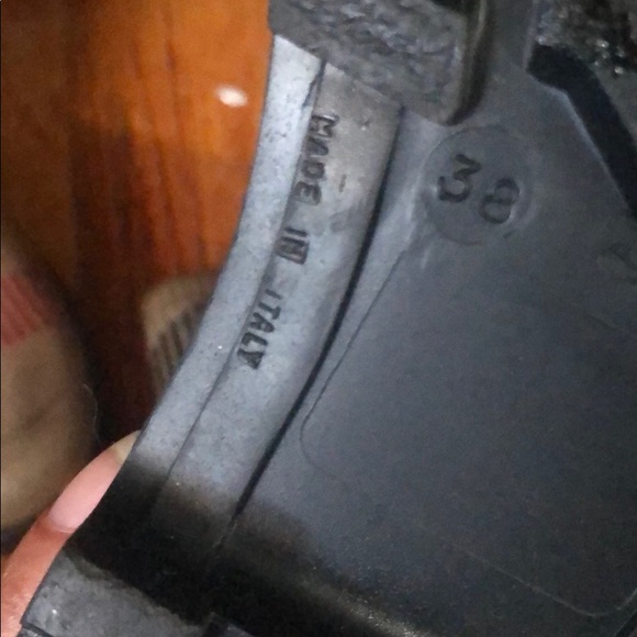 Burberry Rainboots - Picture 7 of 8